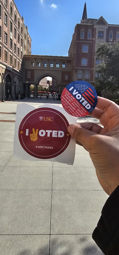 trojanchick99's tweet photo. Took a 10 minute break at work to go vote because LA County makes it so freaking convenient. I like to vote in person and LA lets you vote at any voting center, so I found the one closest to me and got this super cool sticker! #USCVotes #LAVotes #SuperTuesday https://t.co/06aXGHzEL4