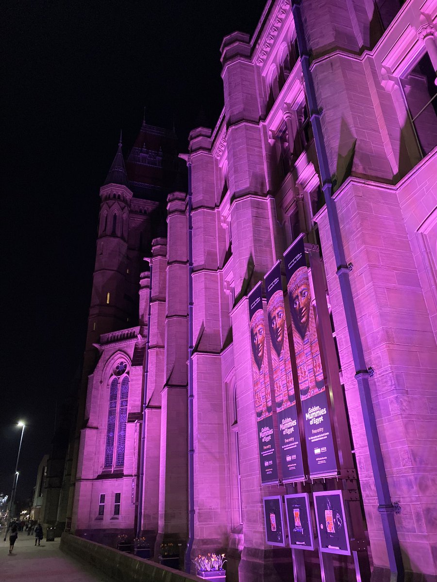 This magnificent building @McrMuseum @OfficialUoM Looks amazing tonight. Just finished at the cadaver laboratory to wrap up after the pelvic course and prepare for tomorrows foot & ankle course with @Orthocycle1 . Our manchestertrauma.com 3rd course in as many days. @MFT_MRI