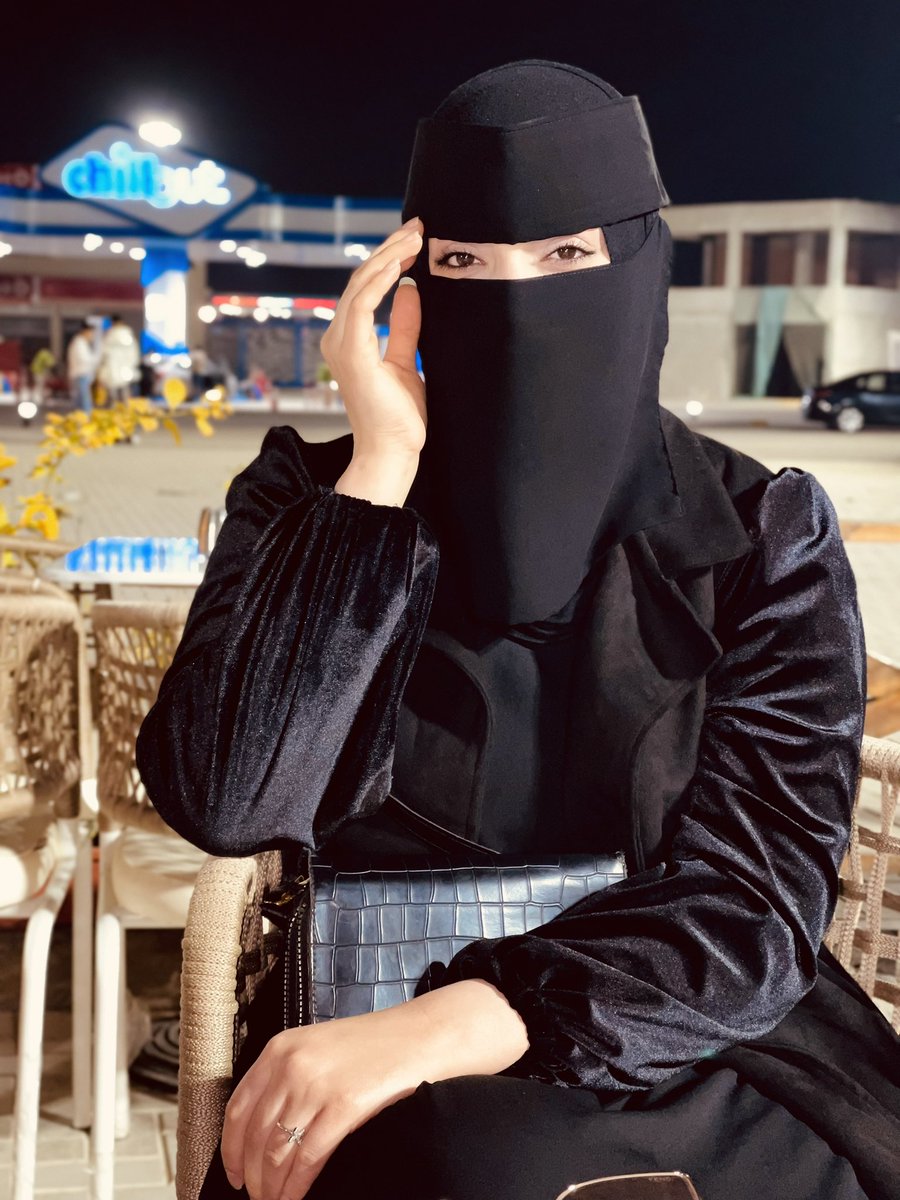 haneeneissa18's tweet photo. انا مفيش مرة وقعت فيها ومقومتش اقوي واحسن من الاول  ف متراهنش علي فشلي صدقني هتخسر✨ https://t.co/AaGMEfsoUN