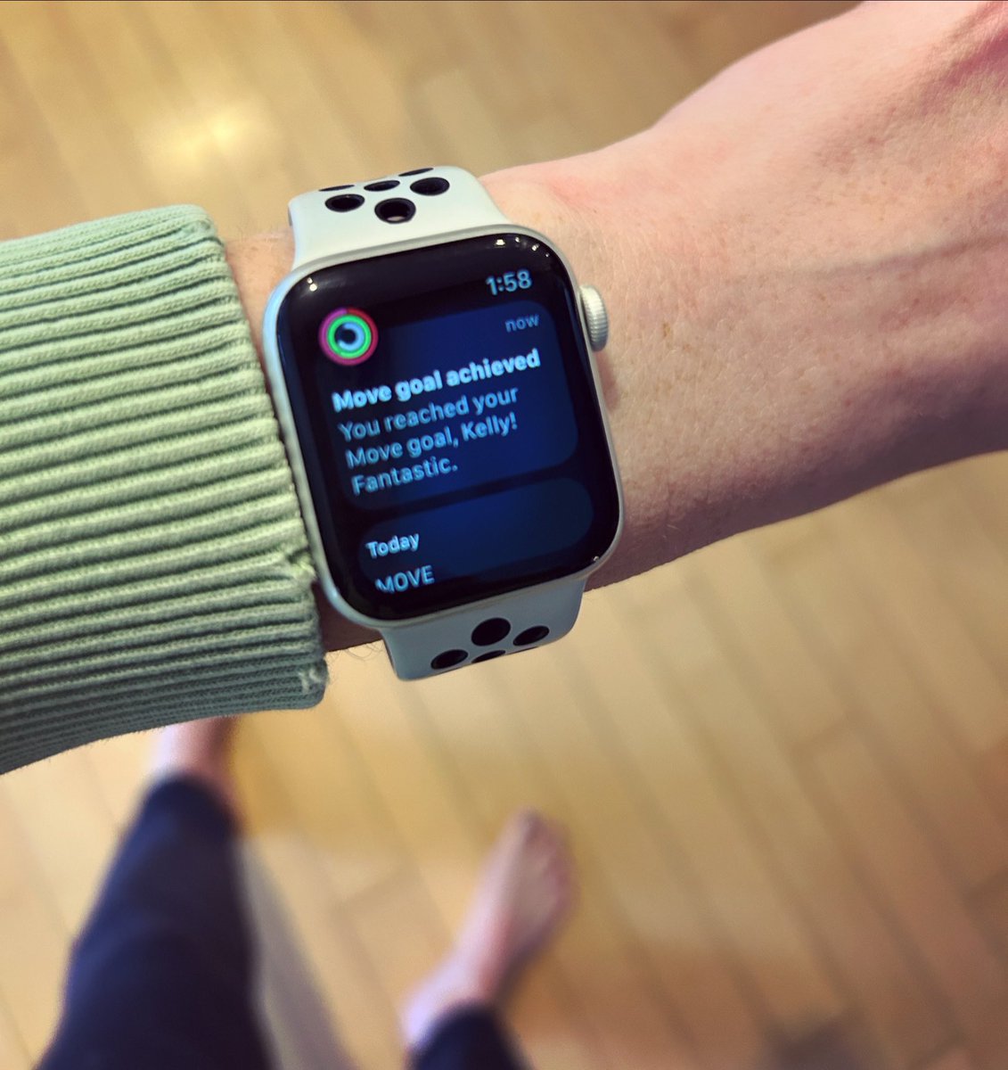 RunEatBeHappy's tweet image. That feel good emotion when you get out of the shower and see this. Whether your motivation is to fill your rings or to just feel alive, MOVE TODAY! 

1.5 mile walk 
25 min HIIT (with 20 min stretch) 
45 min spin 

#groupfitnessinstructor #spininstructor  #moveyourbody #workout