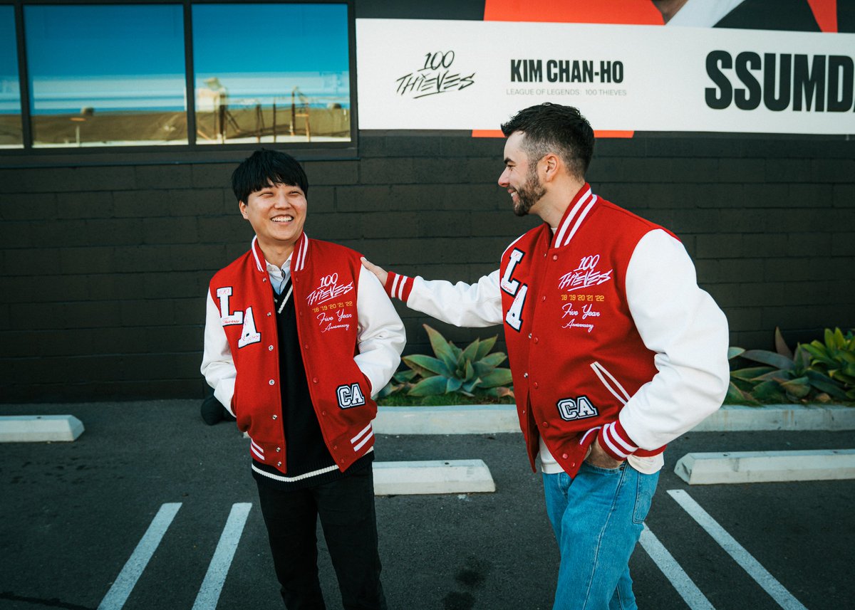 Who wants a 5 Year Anniversary Jacket? I am giving one away to one person who retweets this and follows both @ssumday+@100T_LoL Reply with your size a good luck!