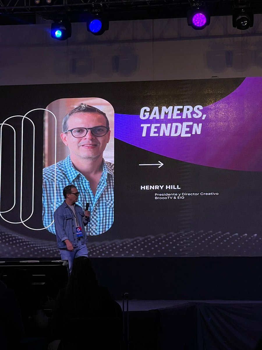 Si me van a invitar a dar una charla pues aténganse a las consecuencias 😂porque voy con fans y los subo al escenario conmigo para que vivan la experiencia. 
<a href="/BroooTV/">BroooTV</a> es el centro que une a las marcas con los creadores de contenido. 
Gracias por los aplausos ❤️
#gaming #esports