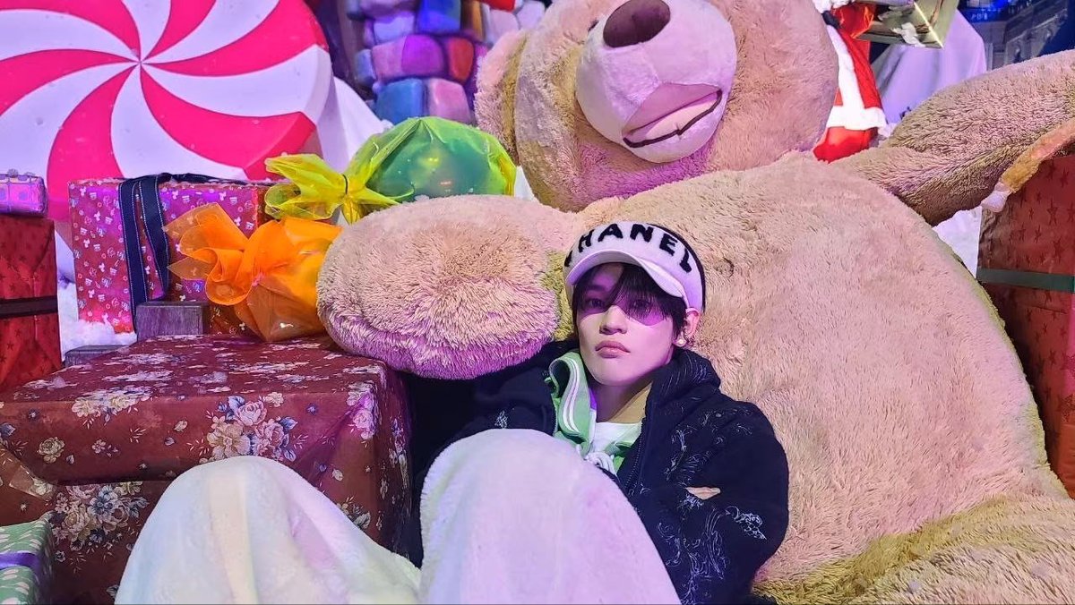 hadeswooo's tweet photo. *⁠)⁠.⁠｡⁠*⁠♡
          good morning 💜
вспомним былое хаха, вспомним Candy https://t.co/PXmn9ipwVJ