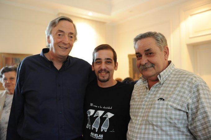 En 1995, cuando me vine desde Mercedes a estudiar a Capital, me acerqué a <a href="/abuelasdifusion/">Abuelas de Plaza de Mayo</a> para sumarme y hacer trabajo voluntario.

El primer día que entré a la sede, la vi a Estela, a Raquel y a otras abuelas llenas de amor y de lucha. Con ellas estaba Abel. Me pidió que