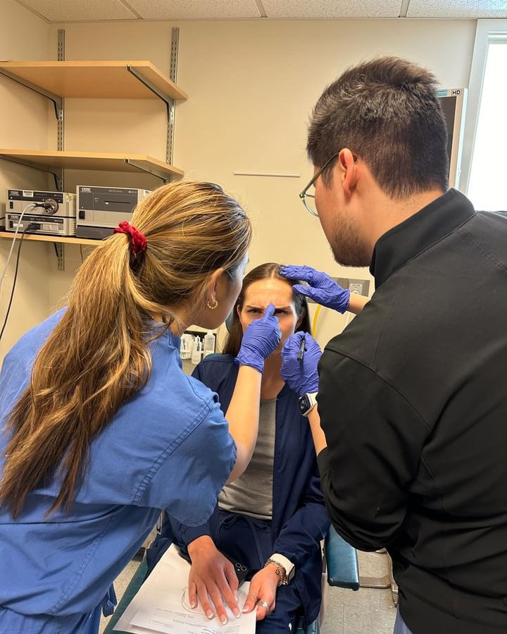 Penn_ENT's tweet image. Take an inside look into our Botox resident clinic from this February! It's awesome to see our residents in action 💥
#Botox #Residency #TeachingTuesday