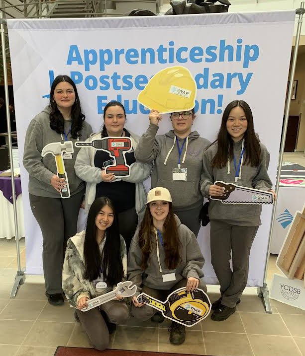 Ss from @SBAtoday had a great day at the Women in Trades event today! Thanks @reheljason1 for the 📸. @CAD_ycdsb @PathwaysYCDSB @gencarelliycdsb @YCDSB