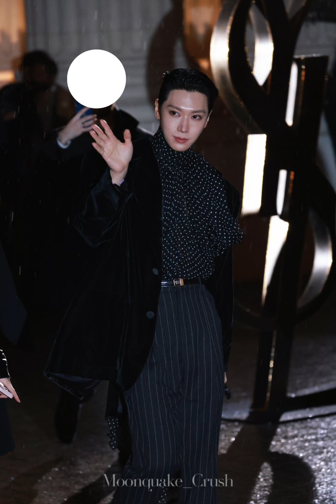 moonquake_crush's tweet photo. 240305 YSL MEN’S WINTER 24

#텐 #TEN #テン #李永钦  #TEN𓃠 #tenlee_1001 #เตนล์
#WayV #威神V #웨이션브이
#SaintLaurentxTEN https://t.co/nOwi8iW9JI