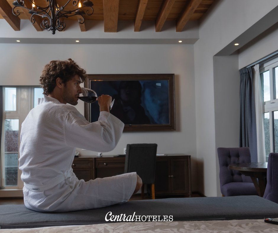 El confort y la elegancia son parte de tu hospedaje en Central Hoteles.  

🛎️ Reserva tu habitación en: centralhoteles.com 

entralHoteles #HotelCDMX #CentroHistorico