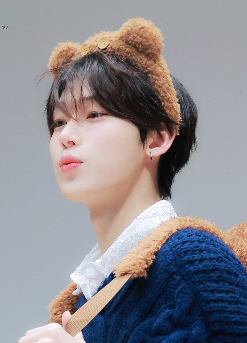 blckpnksn's tweet image. 1% human  99% doll   #SUNOO