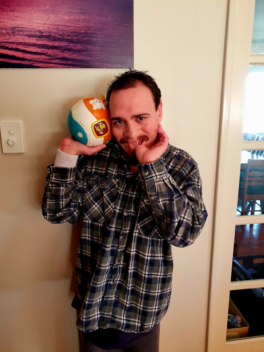 who wants to play catch #TypedByJosh #JoshsBallToy

This is Joshy's favourite toy "ball toy", retweet to throw it to someone else and let's see how far his ball can travel across the world! #TypedByBen
