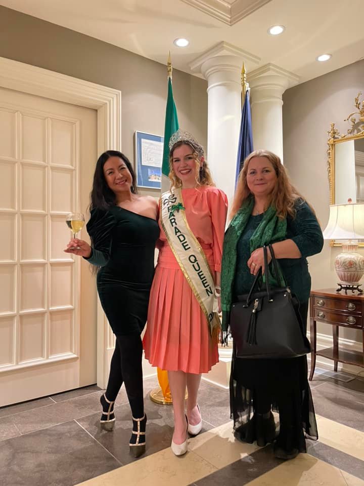 Beannachtaí na Féile Pádraig! HAPPY #IRISHHERITAGEMONTH in Canada! Throwback to #StPatricksDay hosted by the Honourable Irish Ambassador Eamonn McKee @IrlAmbCanada & his lovely wife Mary. Looking forward to this year's craic! @IrlinVancouver @IrlinToronto @IrlEmbCanada