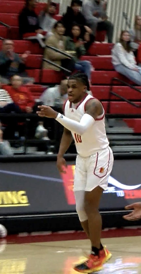 🚨 All-MIAA Defensive Team 🚨

RJ Forney solidifying himself as one of the best defensive players in the conference being named to the All-MIAA Defensive Team! 

Had 11 steals and 7 blocks

Forney also had a team-leading 53 3-point field goals and is 7th in the MIAA for 3-PT FG’s
