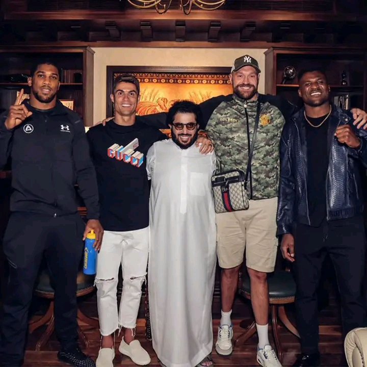 Legends and stars come together