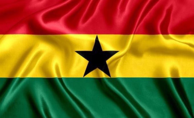 jemwlk's tweet photo. The flag:                               The face: https://t.co/YPKmJmqsLb