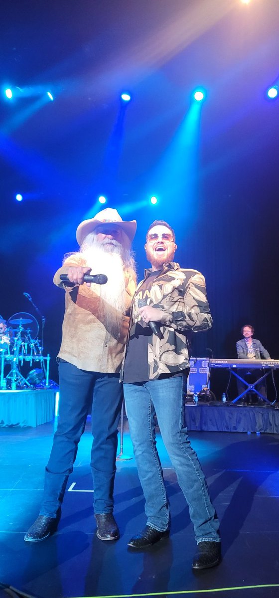 Great picture of Mr G and Ben. Montgomery Al. 3-2-24
@oakridgeboys @wlgolden #1COLLECTOR