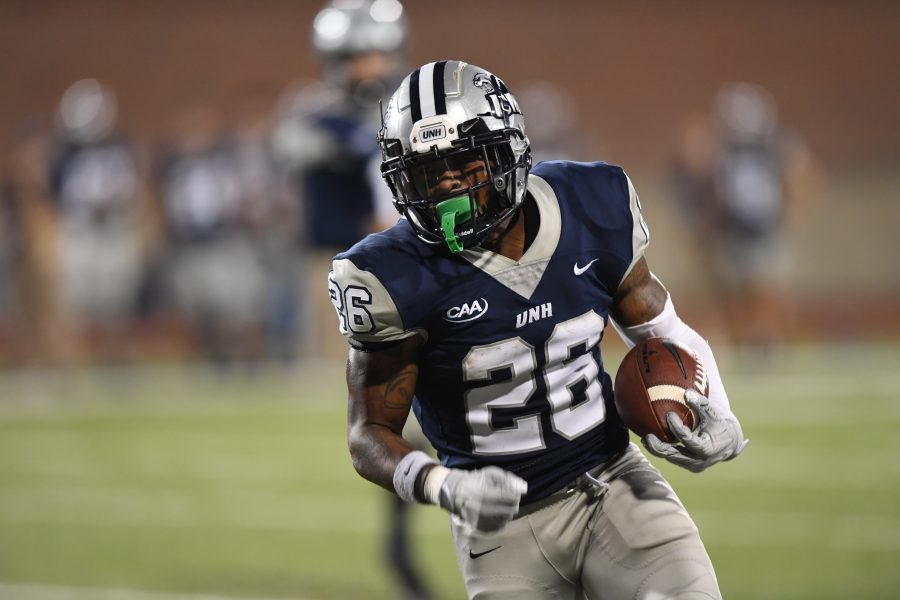 After a great conversation with @TommyHerion , I’m extremely grateful to say I’ve received an offer from the University of New Hampshire! @titcus @CoachMules @Kvjcathey6 @24_two4 @EDGYTIM @CoachScottJames @FBraidernation @Phouly31 @CoachChris_Roll