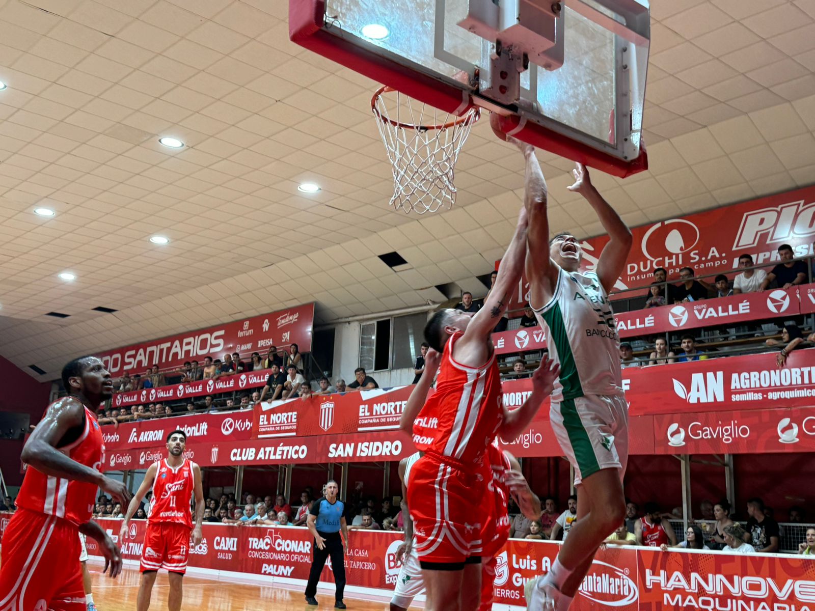 Atenas perdió contra San Isidro y no pudo llegar a la punta | Canal Showsport