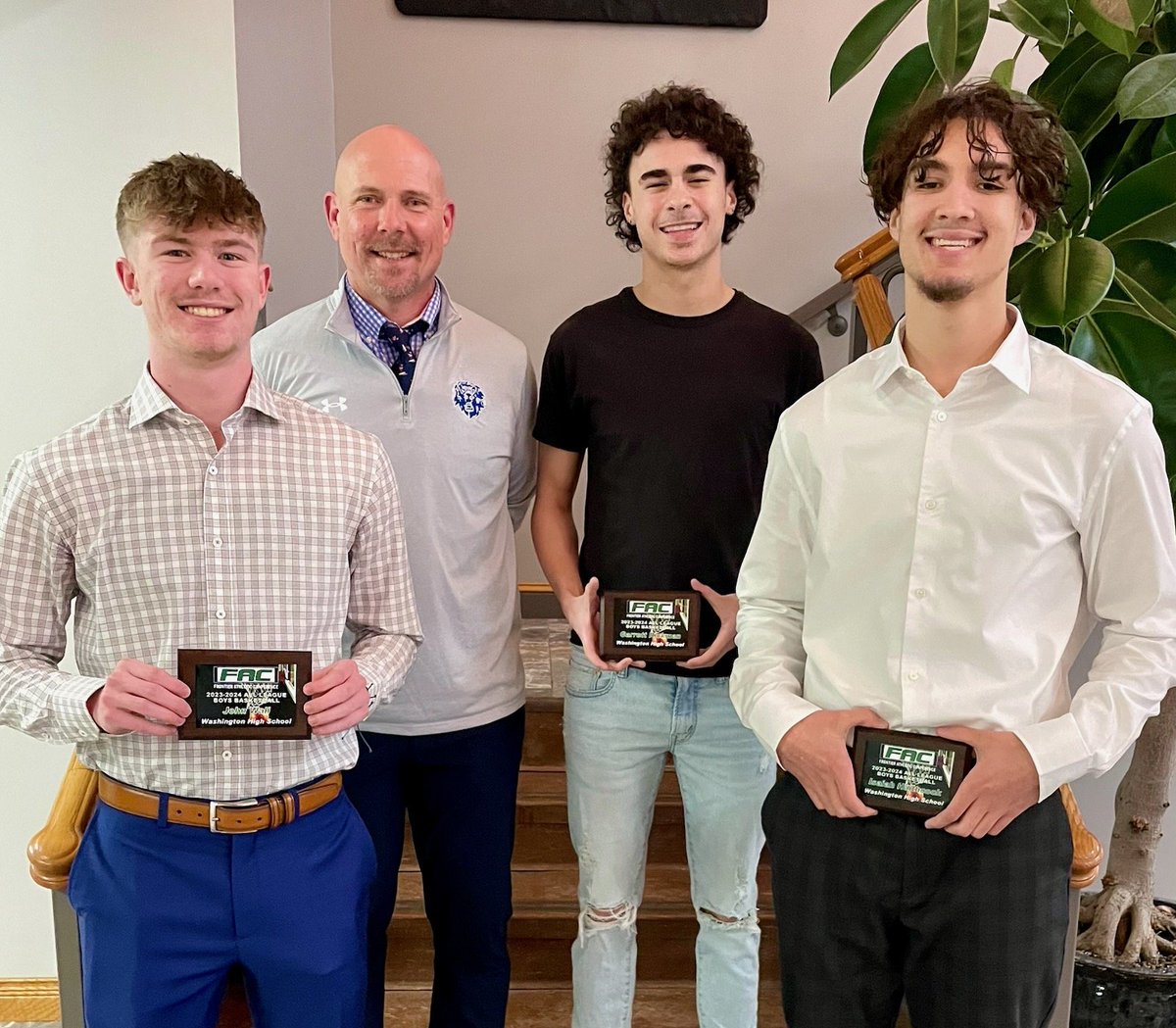 Congrats to BLB 1st Team FAC hoopers.  <a href="/IHaithcock30/">Isaiah Haithcock</a> <a href="/JWilly2202/">John Wall</a> Garrett Rickman.