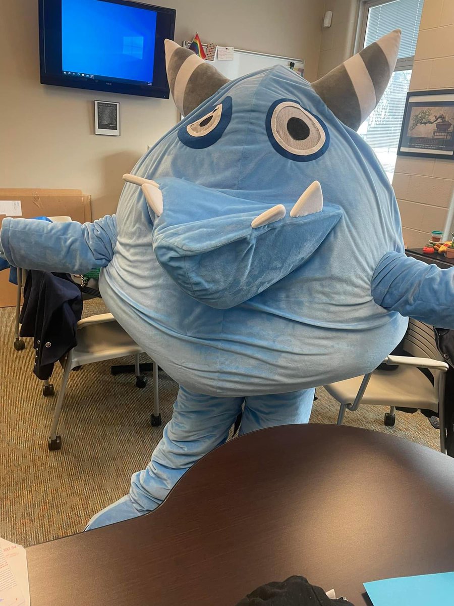 jriester23's tweet image. Let the fun begin! Snargg made his first appearance to celebrate MyPath Math goals, growth and achievement 🥳 @iReady @IamCPS #cpsmathandme