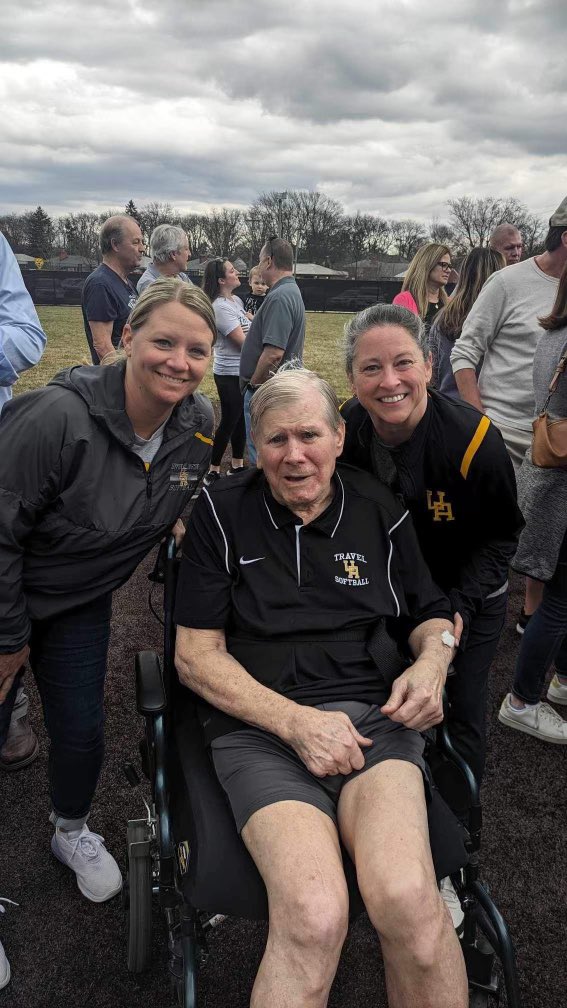 Touching moment as Fred Clark came to see the UAHS Softball field and the plaque identifying his decades long commitment to the program. When word got out he was coming to see it, it quickly turned into a celebration. Fred, we thank you for your selfless commitment to UA softball