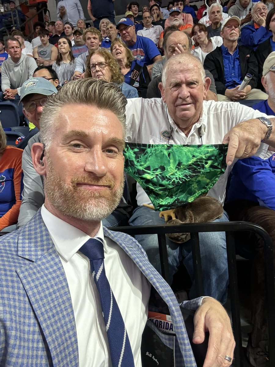 Marty Smith tweet media