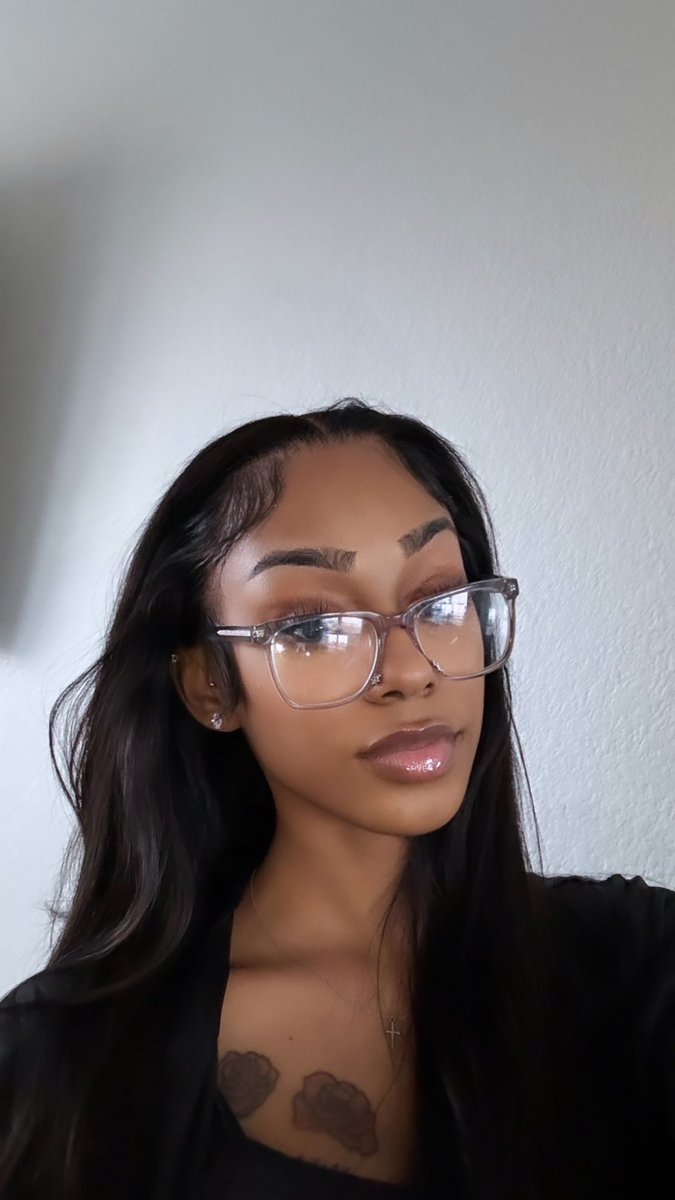 Classykaay's tweet photo. Well since yall liked the glasses so much… https://t.co/4Ws1Q0cGZc