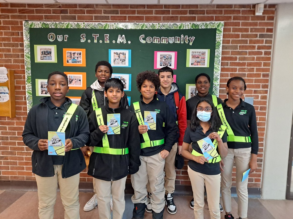 We are so proud of our STEM Safety Patrol! Thank you for your student leadership and for modeling and encouraging STEM Pride across campus! 😊🌱 @STEMEdCT @msboratko @corinne_barney @HartfordSuper @Hartford_Public