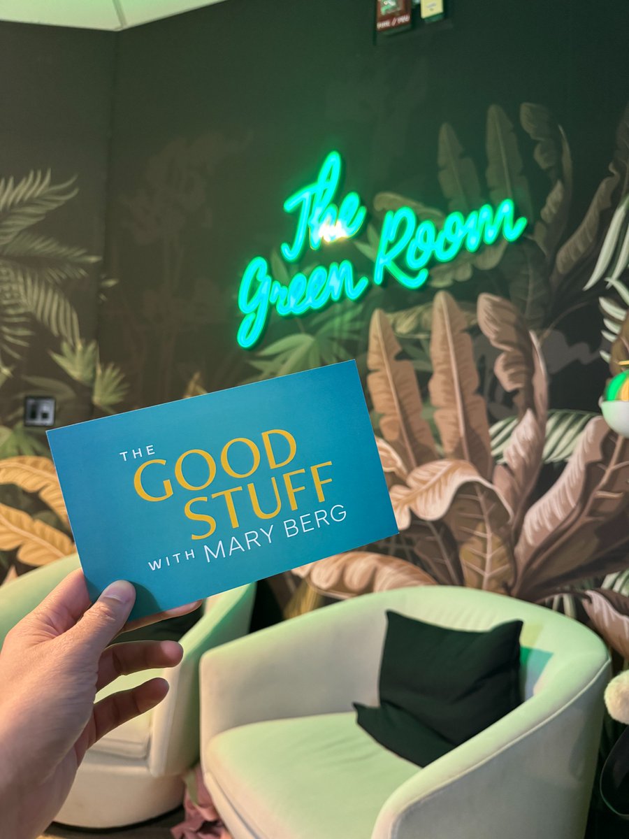 First segment in the books at @TheGoodStuffCTV! 📺 A full-circle moment as my first-ever TV hit was inside the iconic 299 Queen St. W. Catch me with my top FREE travel apps on CTV across Canada tomorrow! Plus, the panel talks travel pet peeves.