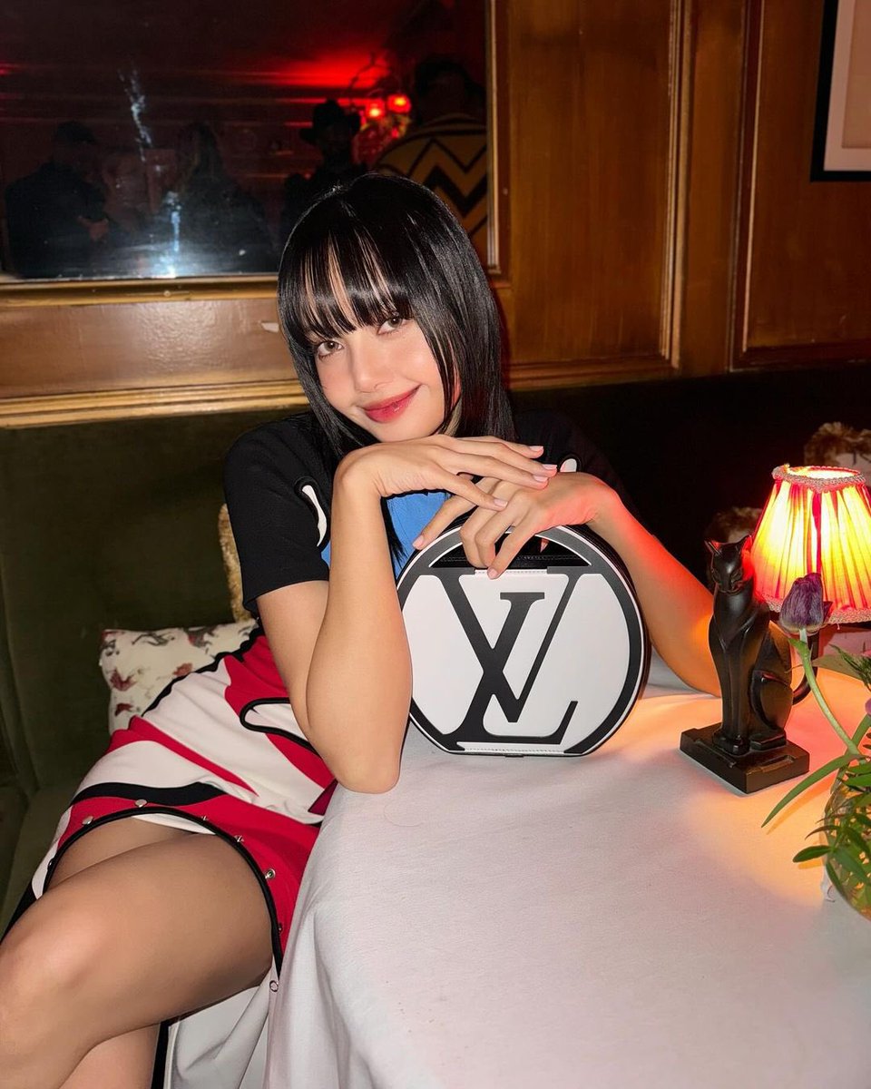 After party outfit! LISA X LOUIS VUITTON #LISAxLVFW24 #ParisFashionWeek #LVFW24 @LouisVuitton