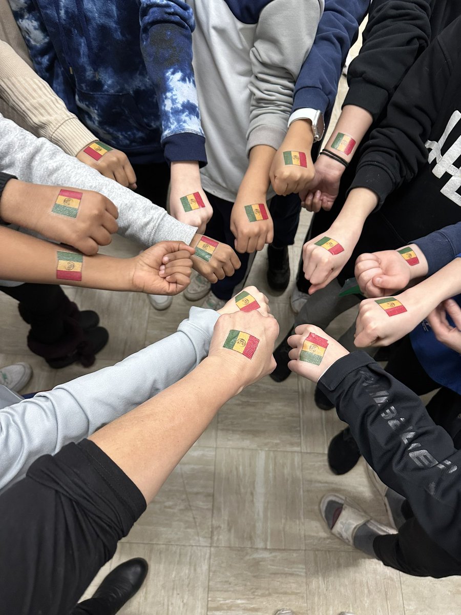 6M were excited to show off their African Nova Scotian Flag tattoos! Thanks Admin for giving one to each student in our school! @WmountElem #africannovascotiaflag <a href="/novaproud/">Wendie L. Wilson</a>