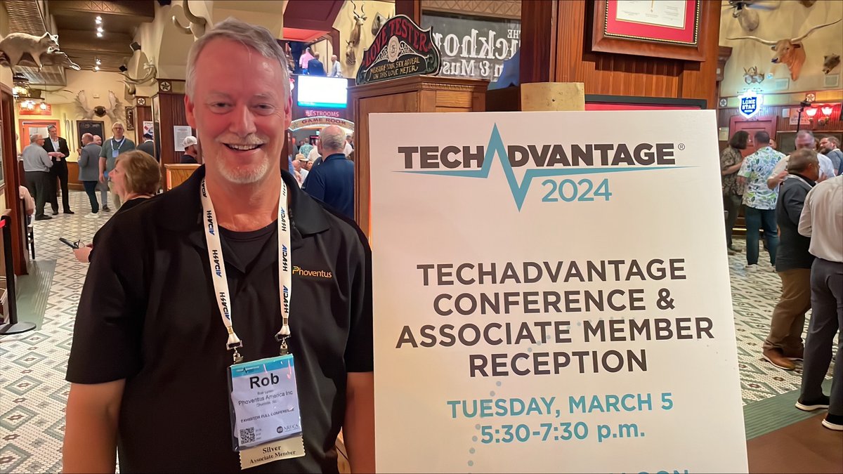 Phoventus's tweet image. Rob is having a good time at the Tech Advantage reception at the Buckhorn Saloon! #NRECA #PowerXchange #TechAdvantage24 #Energy #Rural #Coop #EnergyStorage #Engineering #Consulting #SanAntonio #Texas