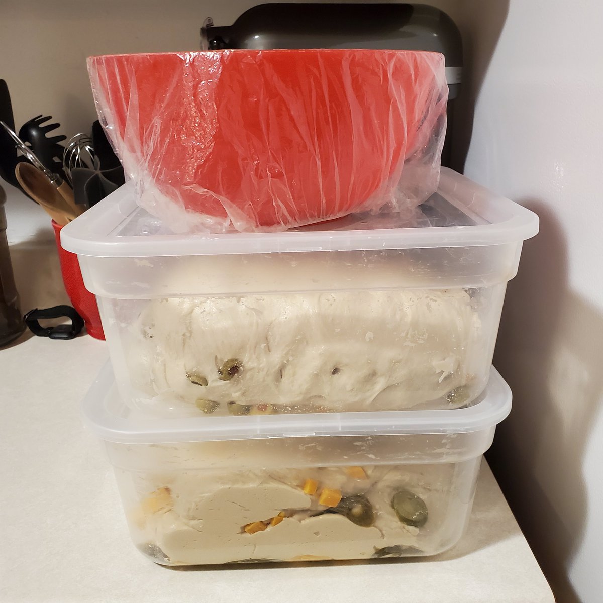 ReneaLynnMN's tweet image. It&apos;s been a great launch day! 🙏🤍🍞
#sourdough #doughday #microbakery