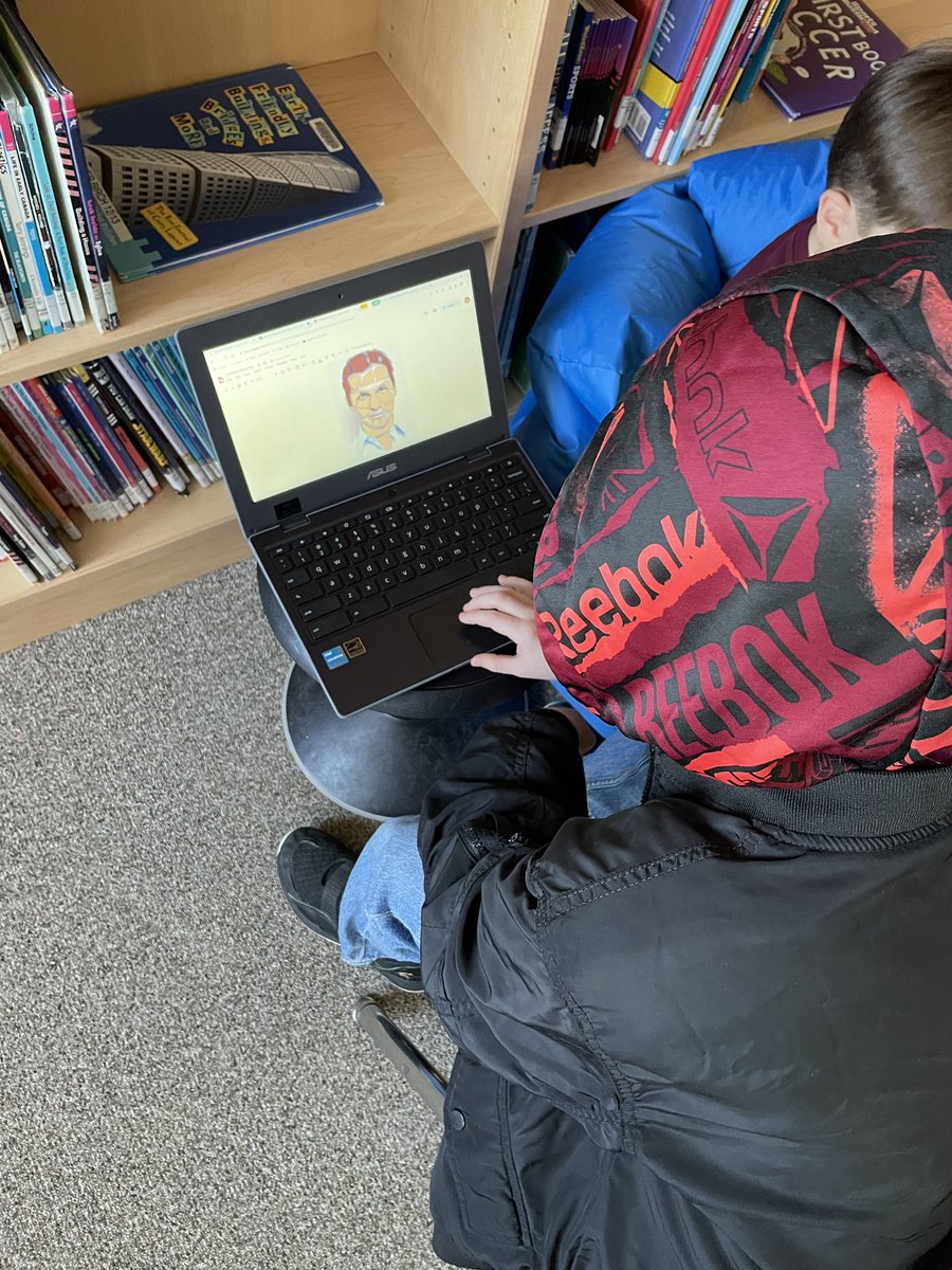 Mr. Poole’s Grade 5 friends used Google Drawings today to create portraits of notable FNMI Canadian figures. Impressed by their hard work and passion. Thanks to @misscini1 for the inspiration! #SloaneLLC