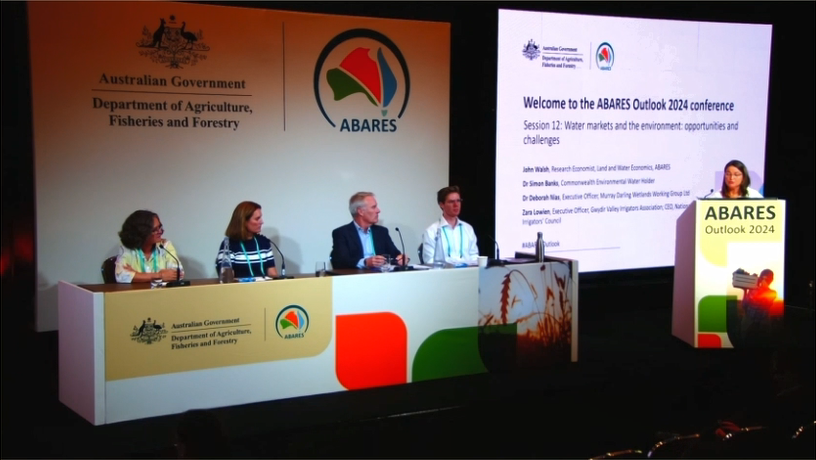 #theCEWH Simon Banks was part of a panel discussion this afternoon at the #ABARESOutlook. The panel took a deep dive into a new water trade report @ABARES released today. 📷Find out more: bit.ly/3V6dIof