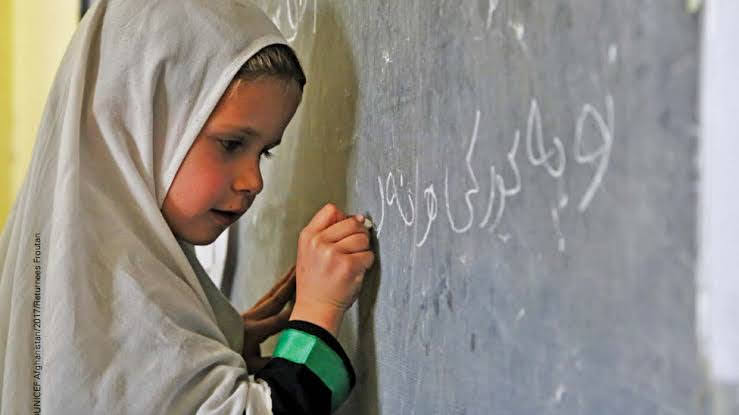 آخر اين سوز، بهار است نترس....! #LetAfghanGirlsLearn #LetHerLearn #EducationForAll