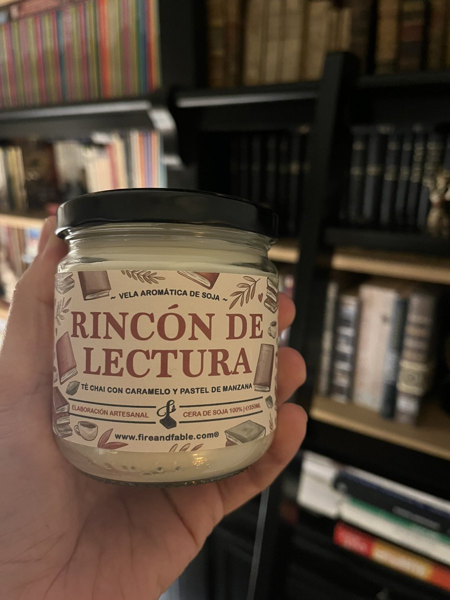 Nueva velita de <a href="/fireandfable/">FIRE & FABLE ® Velas aromáticas artesanales</a> para los momentos de lectura relajante 😊🕯🔥🤍📚 ¡Me encanta lo bien que huelen estas velas!
