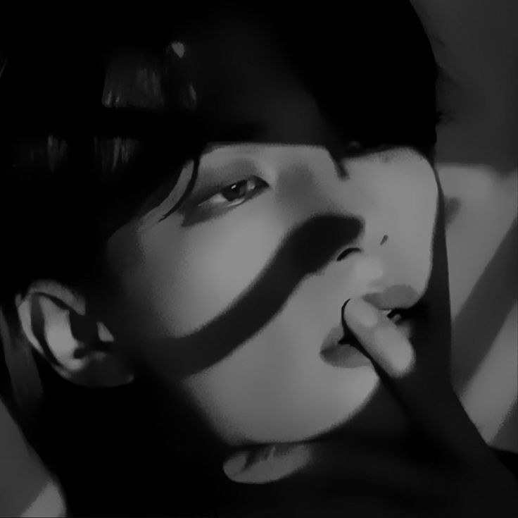 GODLYD3SIRES's tweet photo. -°JAEDEN°-
'the shadow that follows death'
He's a cold hard killer,only cares for one person and that's his husband, but just because he's a 'cold hard killer' doesn't mean he doesn't have a soft spot just good luck finding it.
{SS and married-Unavailable} https://t.co/Yh8yHnIy3i