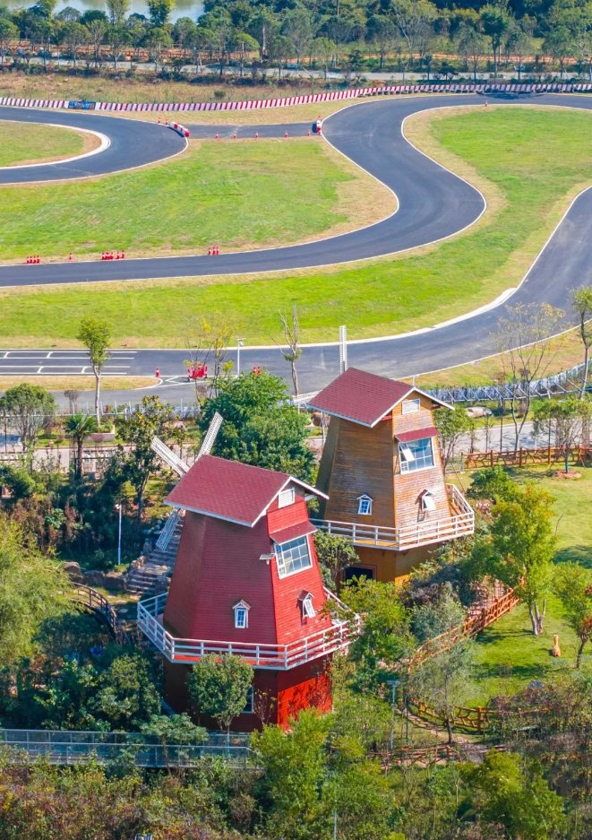 visit_wuhan's tweet photo. If you want to experience the speed and excitement of spring, just come to Mooo Farm. Here, you will find Wuhan's longest go-kart track, taking you on an exhilarating ride all day long.
#funplayer #hansurprise #energeticwuhan #hereiswuhan #lovewuhan https://t.co/qgzvsZMjNM
