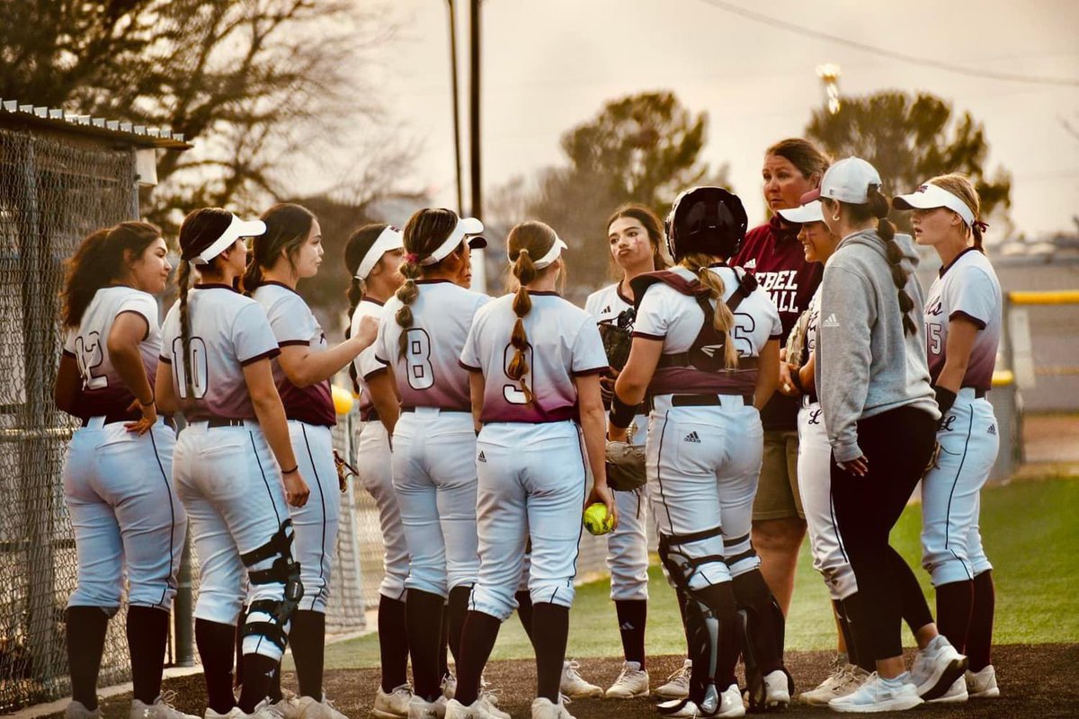 RebSoftball's tweet photo. Another great, team win tonight against Presidio! 
Catch your Lady Rebs this Friday @ Lubbock High. 🥎🥎 https://t.co/ykmJst4dsl