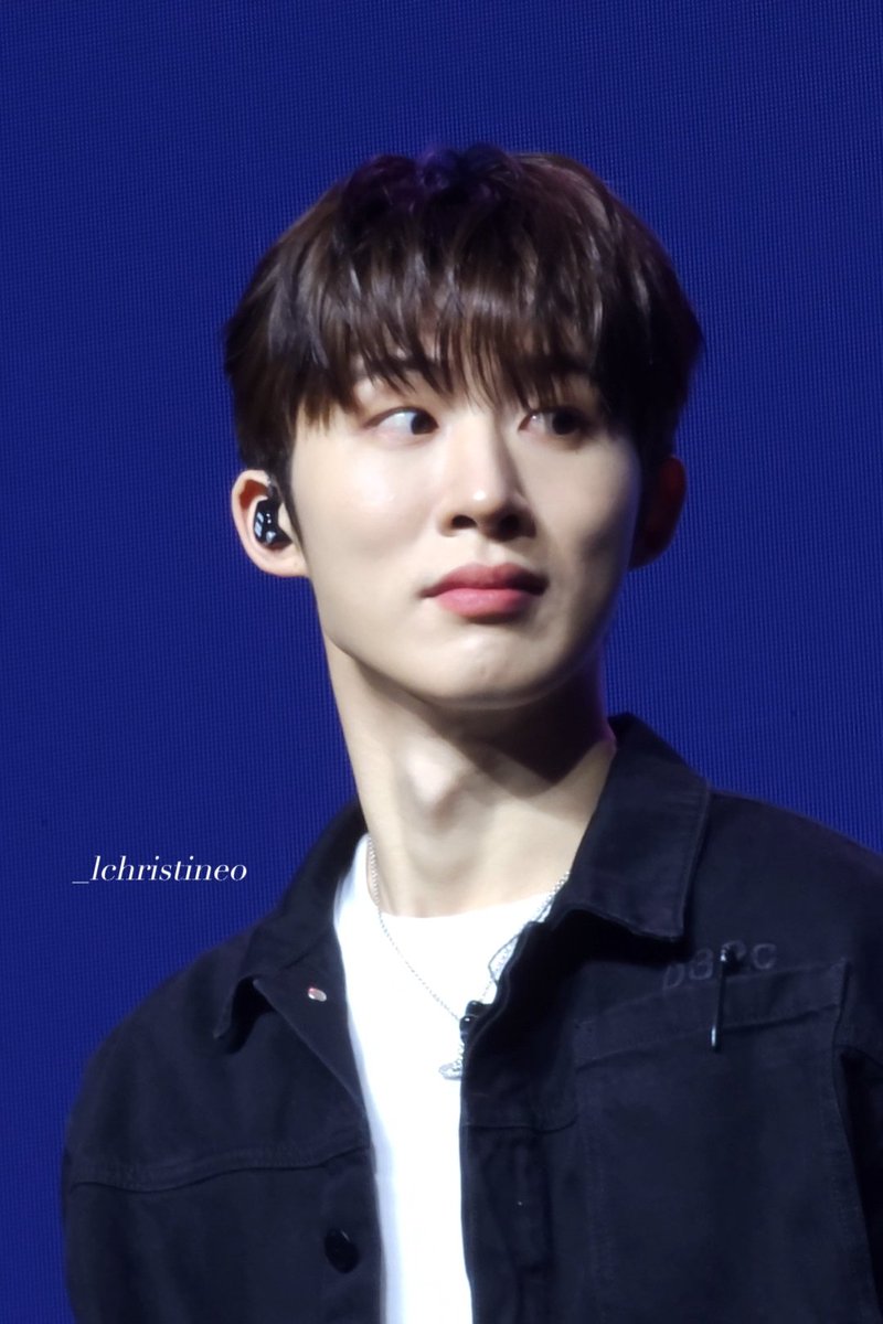 (⊙⊙)
#PriveAlliancexBI #BILovedInManila #BI #KIMHANBIN #비아이 #김한빈 @shxx131bi131