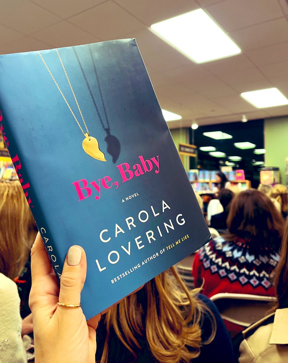 Celebrating the launch of @carolatlovering’s BYE, BABY with @Wendy_Walker. Congratulations Carola, and thanks to @barrett_books for a wonderful event! 💛