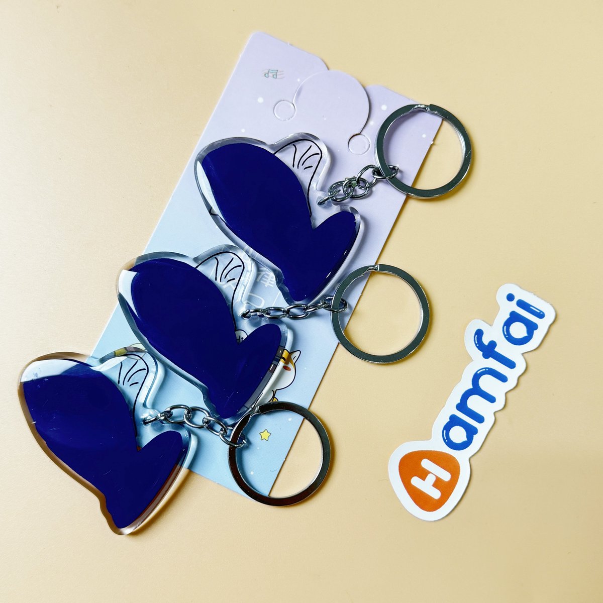 Rows of keychains shaped like sharks. 🦈
Welcome to customize acrylic keychains of various shapes.🫶
#custom #design #customkeychain #keychains #charm #customcharm #hamfai #Epoxy #character hamfai.com/products/custo…