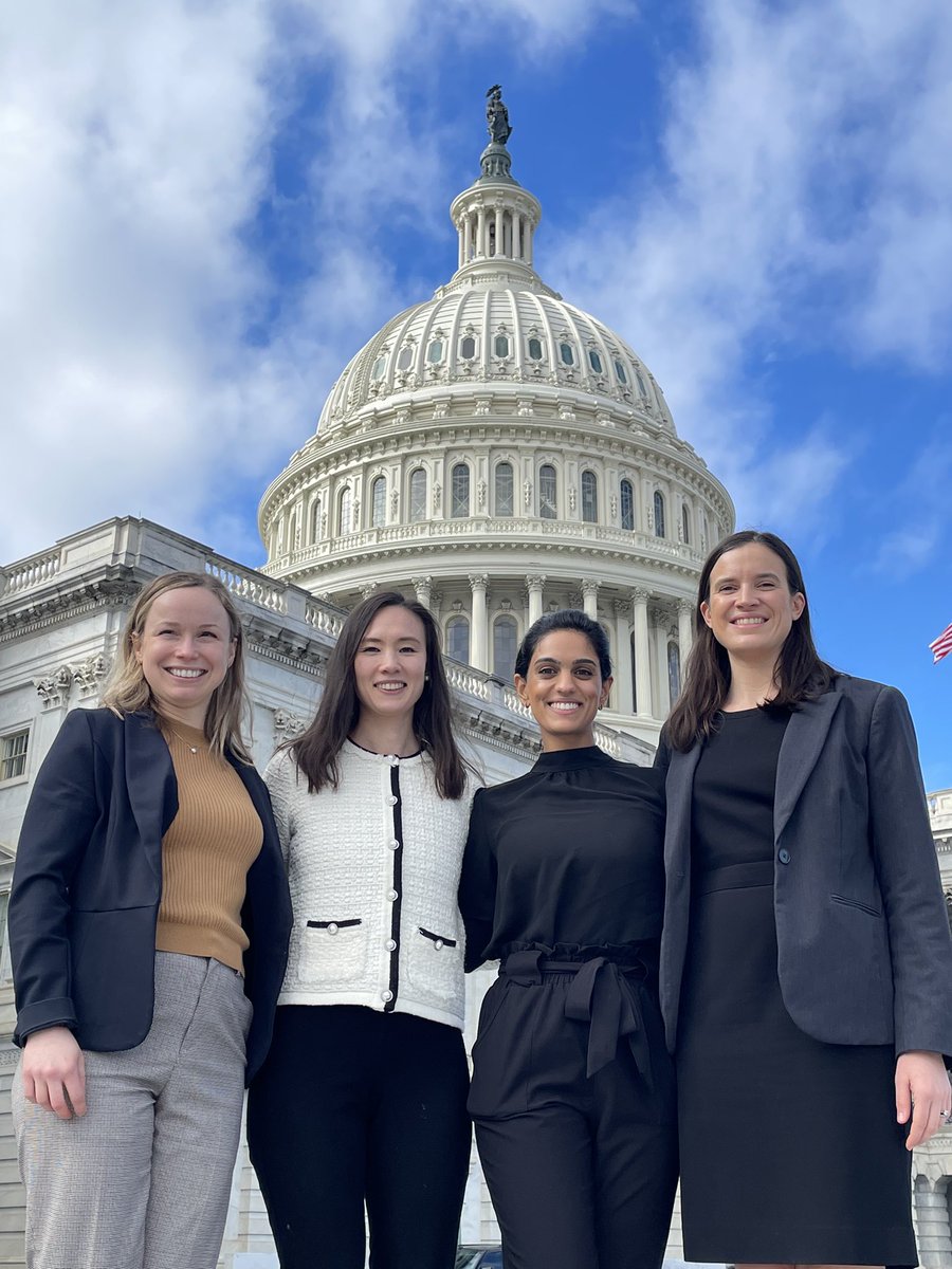 Proud of our residents speaking out on the Hill! @ACOGAction @PriyalFadaduMD