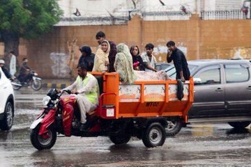 My heart goes out to those affected.😭#Pakistan authorities reports 77 casualties including 21 deaths of #children in incidents triggered by torrential rains sweeping across #theSouthAsian country from Feb. 27 to March 3 #AsiaAlbum