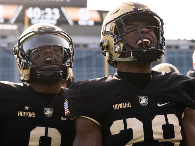 #AGTG after a great conversation with @cblackshear I am blessed to receive a d1 offer from @ArmyWP_Football @Ck2Sports @Coach_LaFavers @RPHS_FB @MarshallRivals @TFloss32 @Jalil_Johnson21 @TimVerghese @boutte_timothy @jacorynichols @trillstarsdna @jackson_dipVYPE