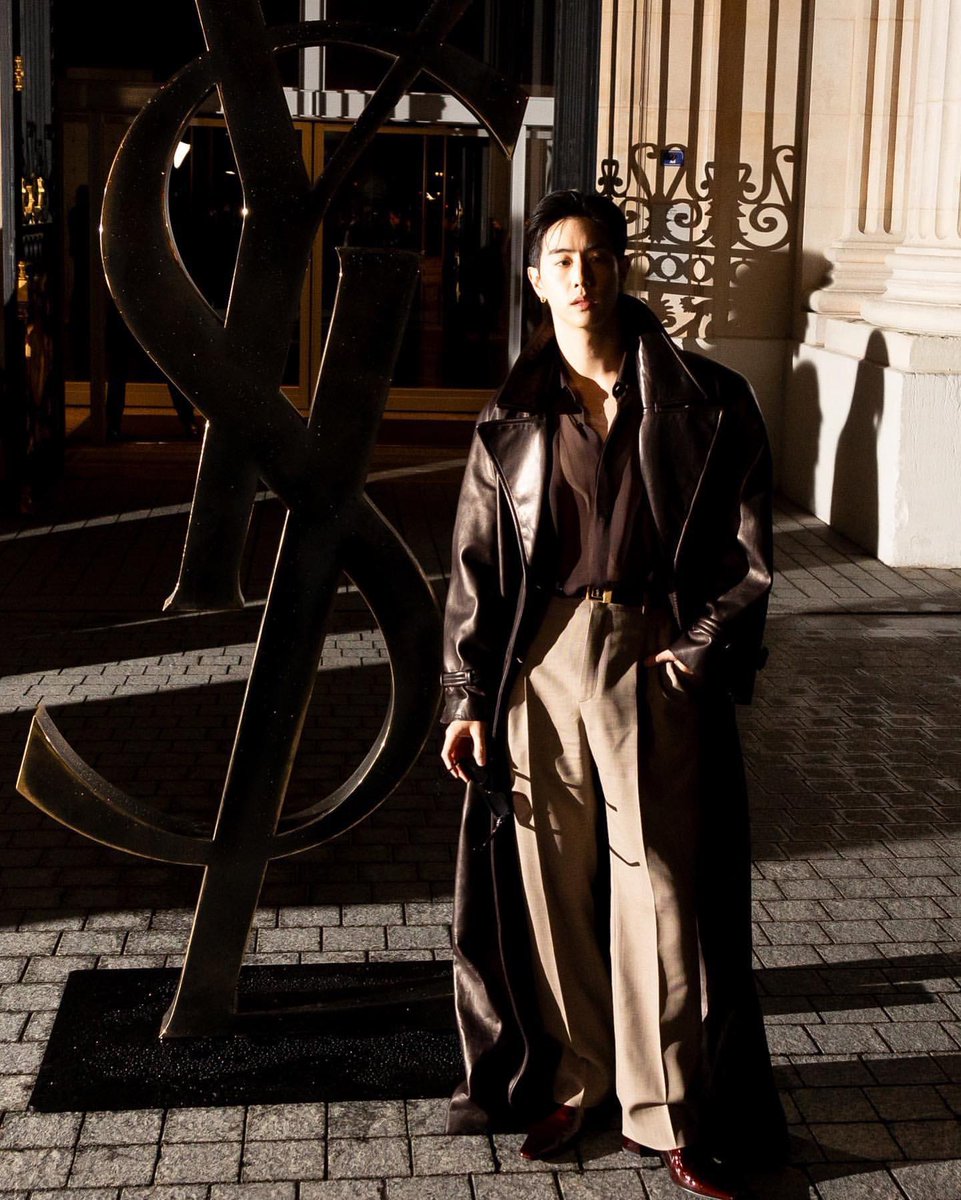 240305 Harper’s BAZAAR HK shares photos of Mark Tuan attending Saint Laurent Men’s Winter 24 show for Paris Fashion Week  

MARK TUAN AT YSL PFW24  
#MarkTuanxYSLWinter24  
#MarkTuan_ParisFashionWeek 
#MarkTuan_SaintLaurent  
#SaintLaurent #YvesSaintLaurent #YSL <a href="/YSL/">SAINT LAURENT</a> 
#MarkTuan