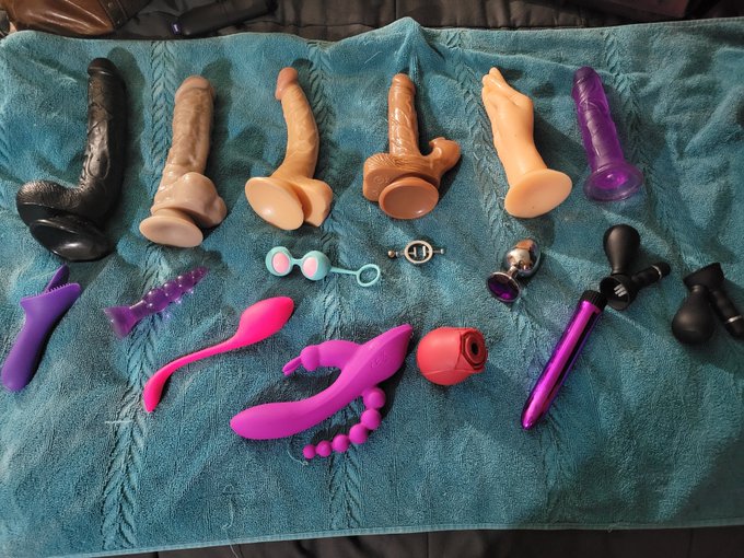 Cum find me..... #adultcontent #nsfw #adultsonly #dirtylittlesecrets #sexy #addme  #adultfun #kinkcommunity<a href="/tag/adultcontent"class="tags">#adultcontent</a><a href="/tag/nsfw"class="tags">#nsfw</a><a href="/tag/adultsonly"class="tags">#adultsonly</a><a href="/tag/model"class="tags"><span>#model</span></a><a href="/tag/sexy"class="tags"><span>#sexy</span></a><a href="/tag/linkinbio"class="tags"><span>#linkinbio</span></a><a href="/tag/followforfollow"class="tags"><span>#followforfollow</span></a><a href="/tag/entertainment"class="tags"><span>#entertainment</span></a>