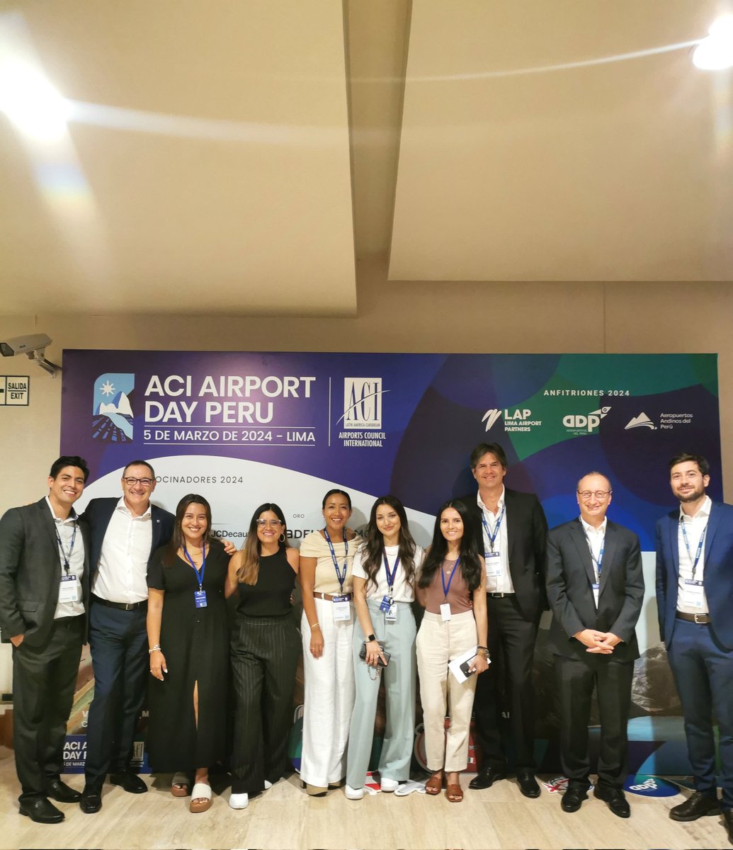 Trabajamos en una industria retadora y que nos lleva a un trabajo colaborativo alucinante. Hoy, de la mano de los equipos de #AeropuertosAndinos y #AeropuertosdelPeru realizamos el primer #ACIAIRPORTDAYPERU. Top y que sigamos creando más espacios así 🙌🏾💗
@LAPJorgeChavez
