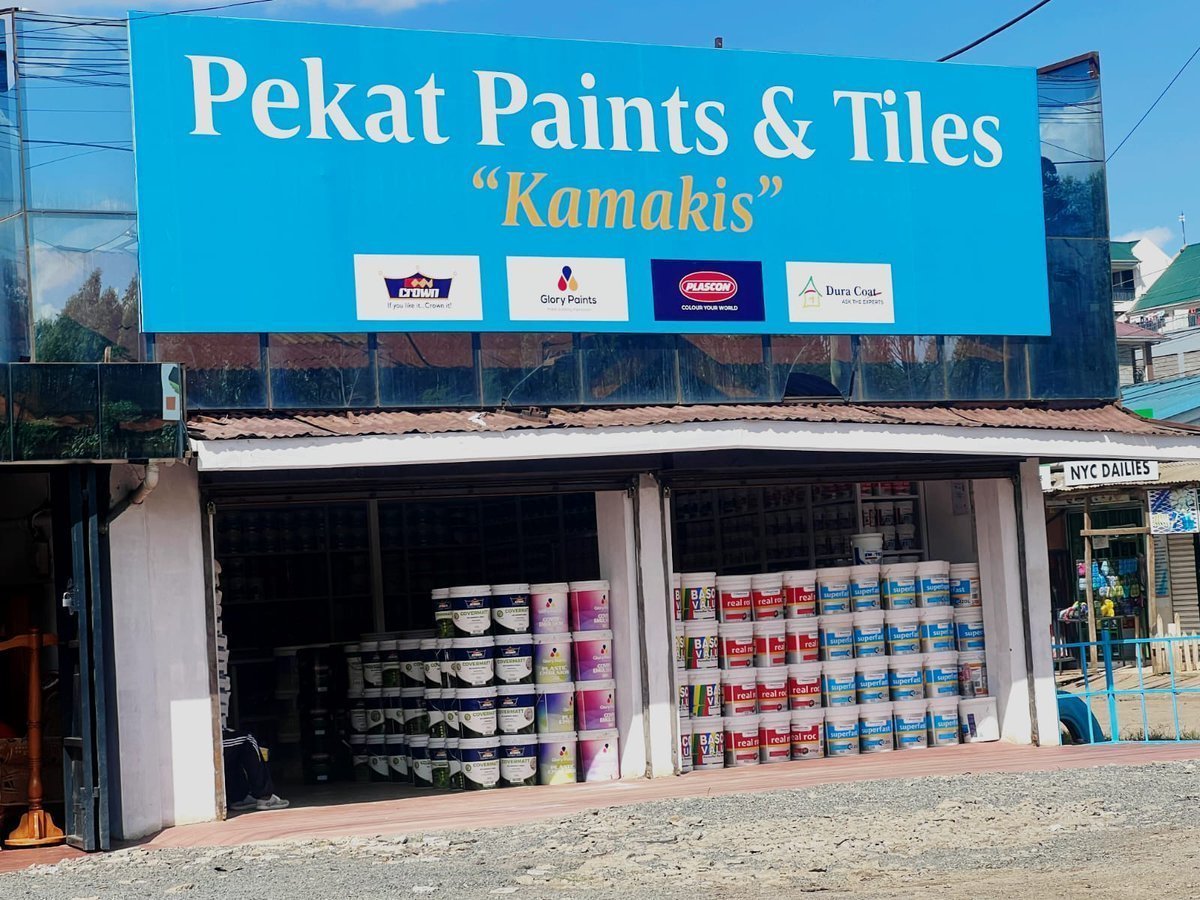 Nani hukuuzia rangi kama si @Peter_Pekat?

#wedeliver
#Kingofpaints