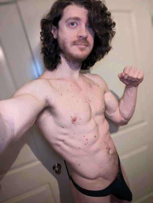 Let's get pumped! 💪 chaturbate: https://t.co/nZkRiOghmA stripchat: https://t.co/Hy4yqwnnXn cam4: https://t